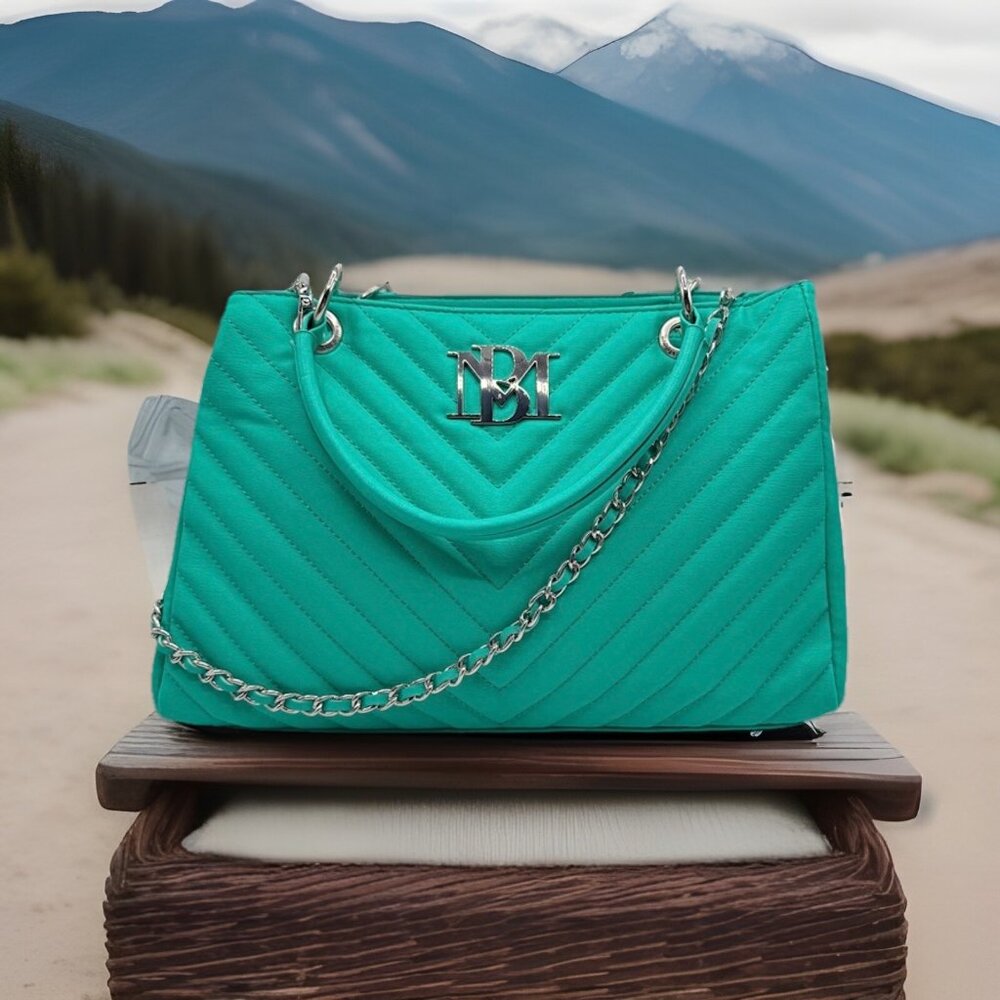 NWT Badgley Mischka Green Quilted Large Tote Chain Straps With Logo Spring Green